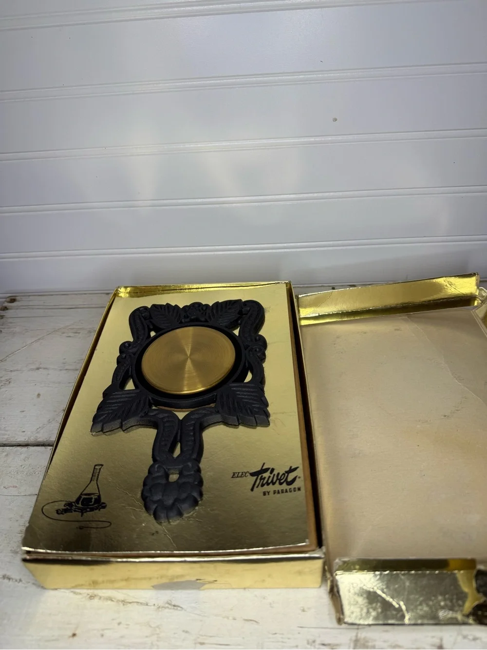 PARAGON elec trivet